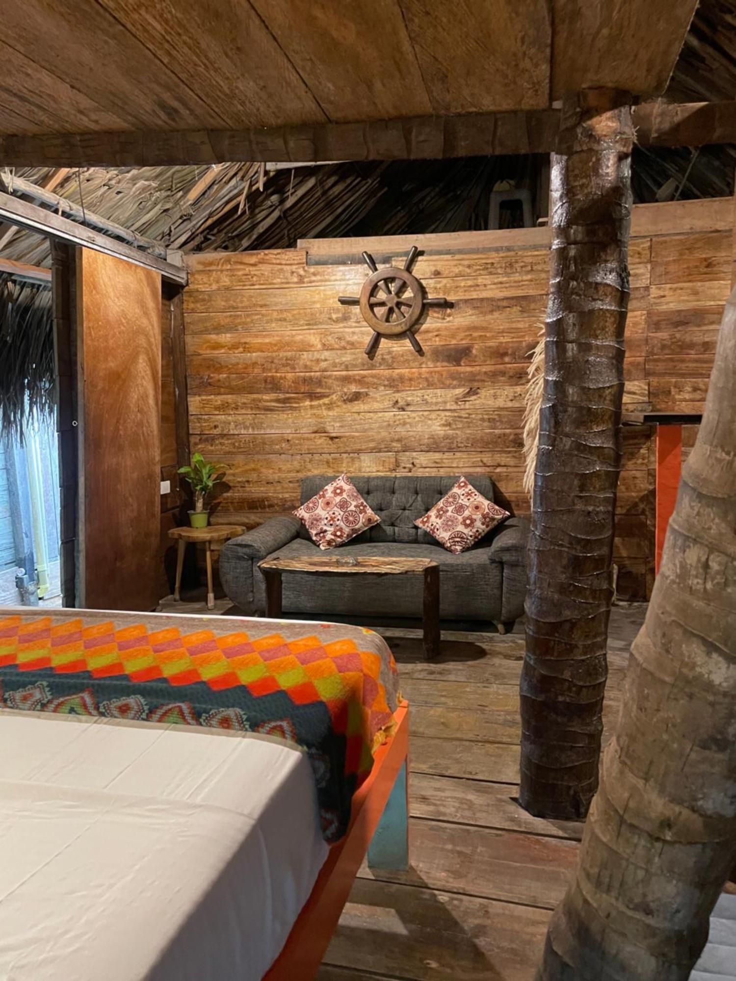 Chill And Surf Mendihuaca Hotel Guachaca Buitenkant foto